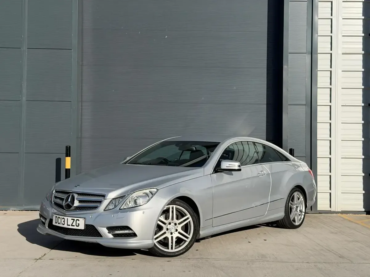 Begagnad Mercedes E250 2013 Silver Sportkupé