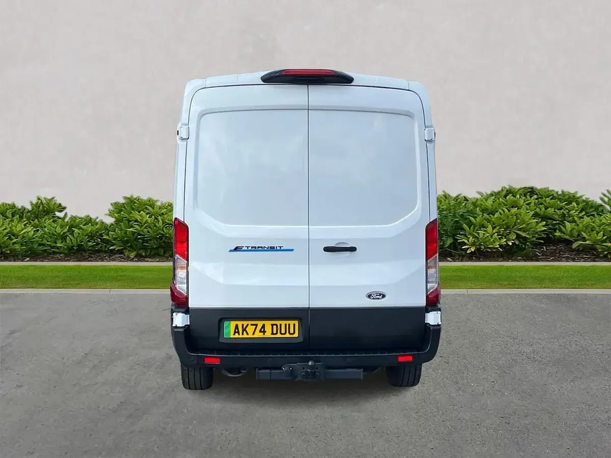 Used Ford E-Transit Trend 197 kW (269 HP) 2024 White Van