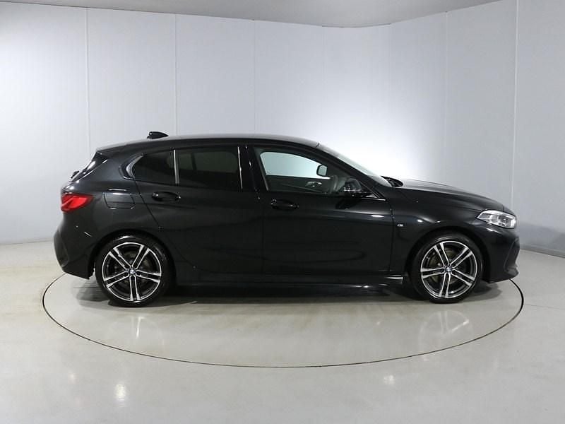 Used BMW 118 M Sport 136 HP (100 kW) 2022 Black Hatchback