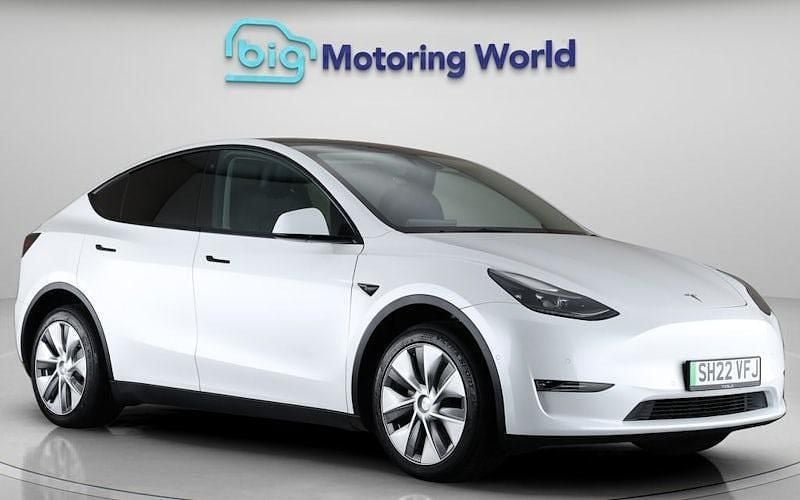 Used 2023 Tesla Model Y Long Range SUV | £24,900 (Good price) - Image 1/4