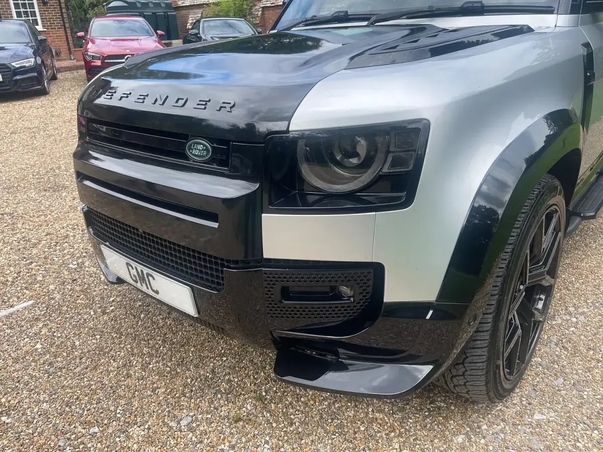 Used Land Rover Defender S 250 HP (183 kW) 2021 Silver SUV