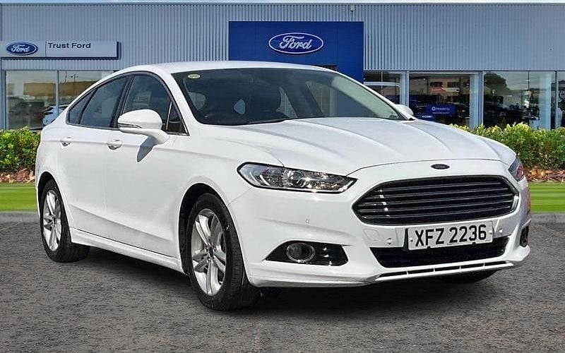 Used 2017 Ford Mondeo Titanium Hatchback | £7,495 (Good price) - Image 1/4