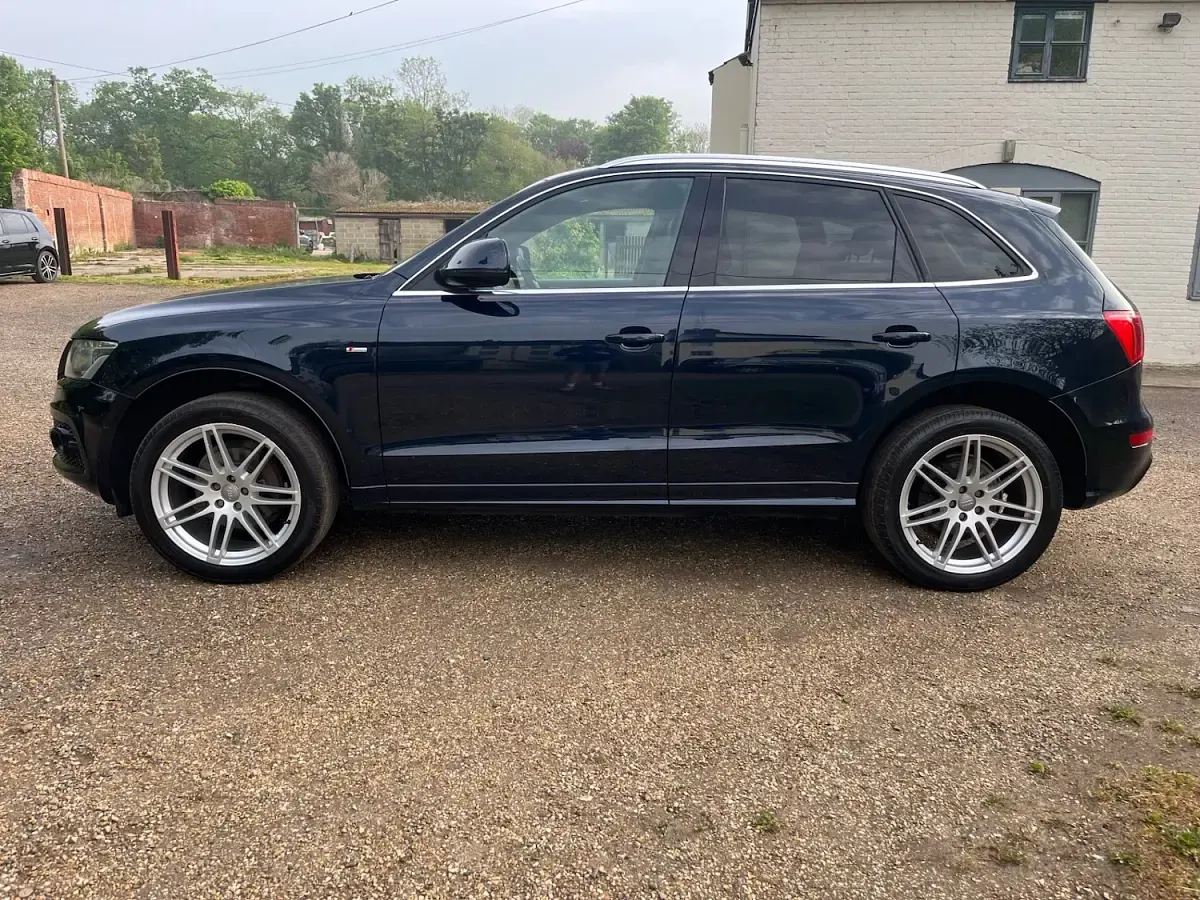 Used Audi Q5 S-Line 2011 Blue SUV