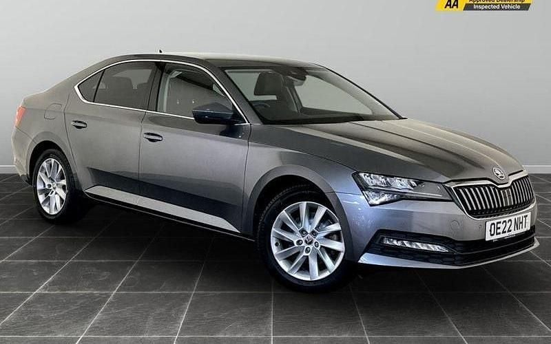 Used 2023 Skoda Superb SE Technology Hatchback | £11,195 (Super price) - Image 1/2