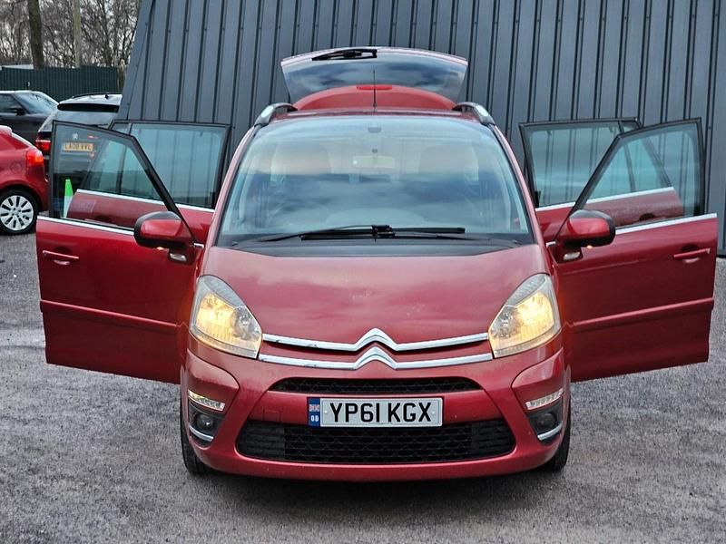 Used Citroën Grand C4 Picasso VTR Sport 2011 Red MPV