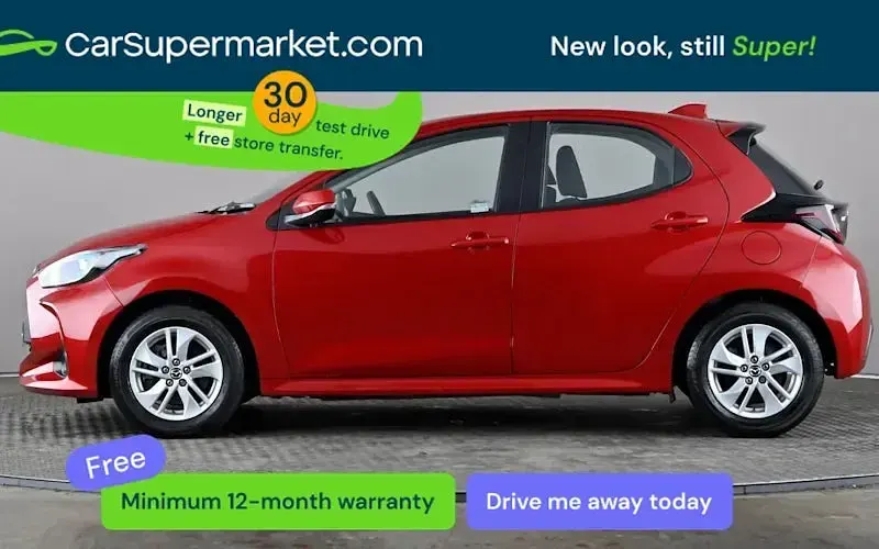 Begagnad Mazda 2 116 HK (85 kW) 2023 Röd Halvkombi