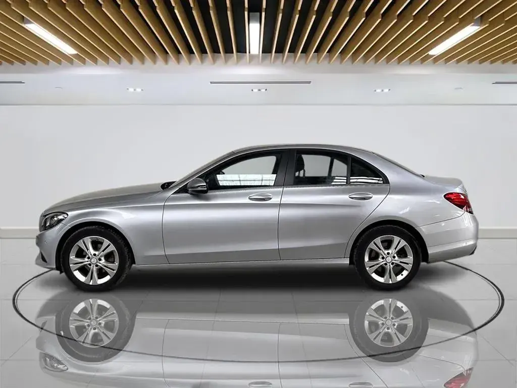 Used Mercedes C200 Executive 136 HP (100 kW) 2017 Silver Sedan