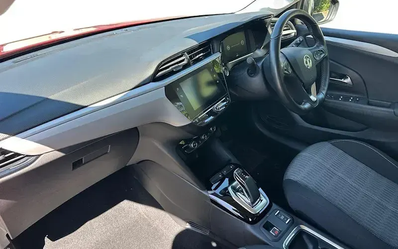 Usado Vauxhall Corsa-e 100 kW (136 HP) 2022 Vermelho Citadino