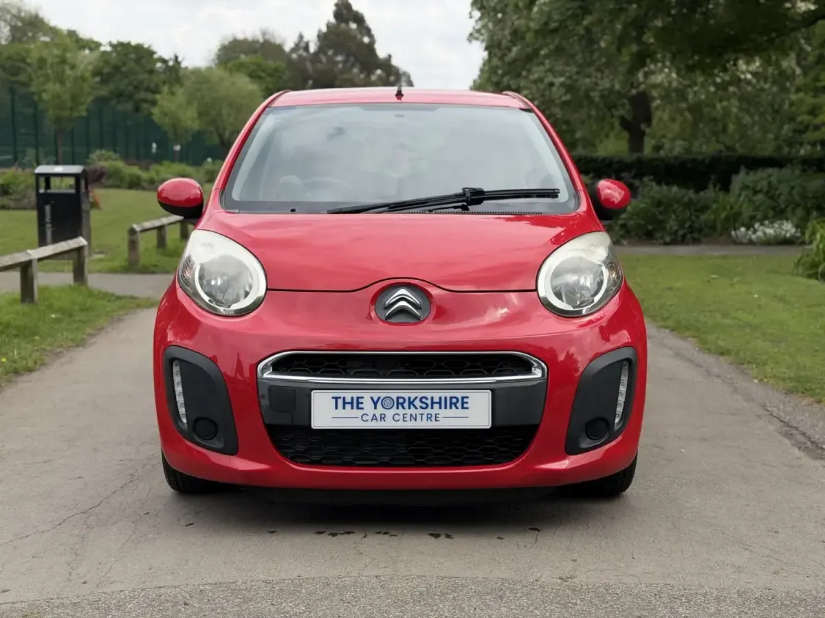 Usado Citroën C1 VTR Sport 68 CV (50 kW) 2012 Rojo Utilitario