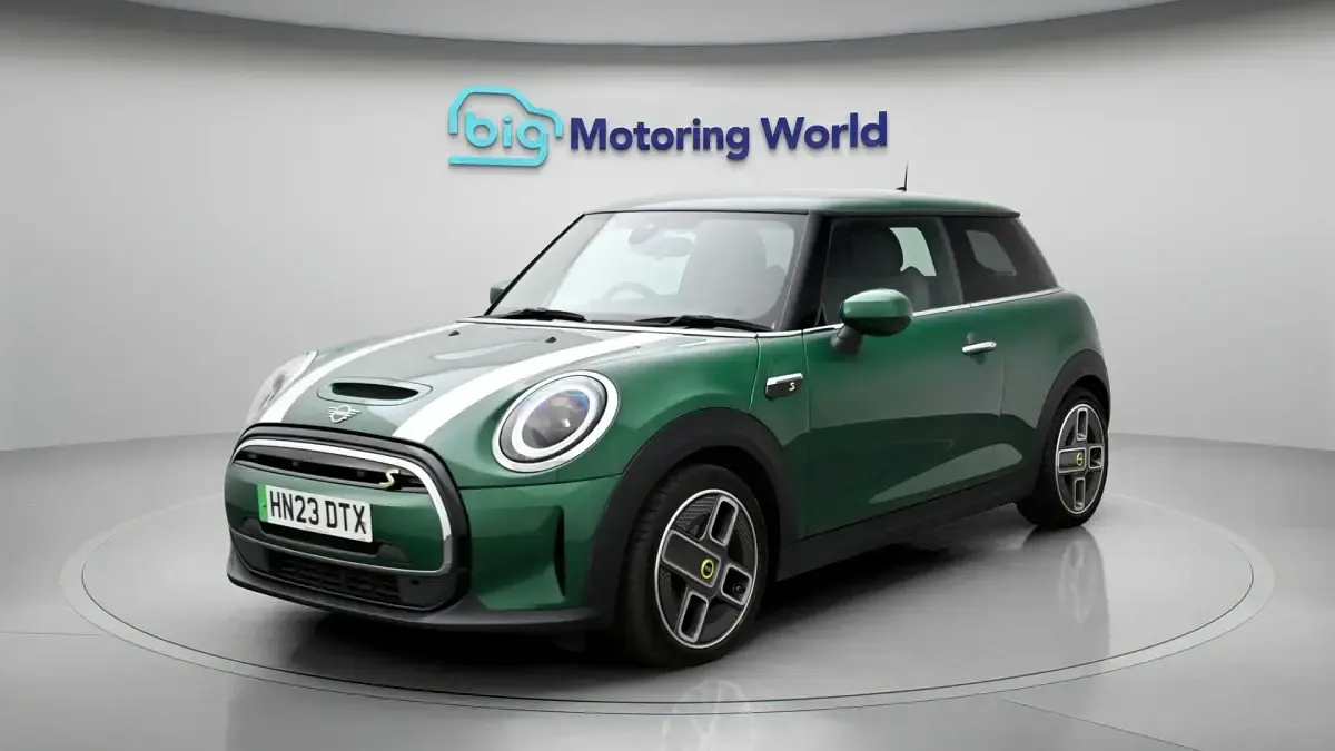 Used Mini Cooper SE Hatch 133 kW (181 HP) 2023 Hatchback