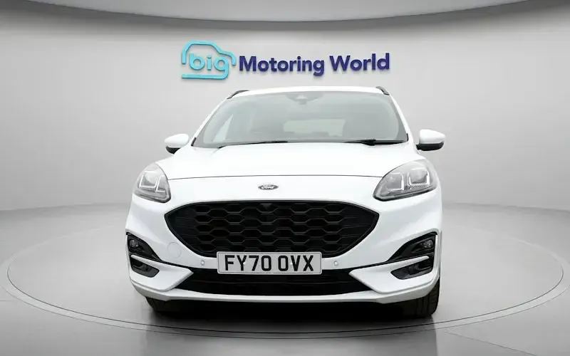 Used Ford Kuga ST-Line 150 HP (110 kW) 2020 White SUV