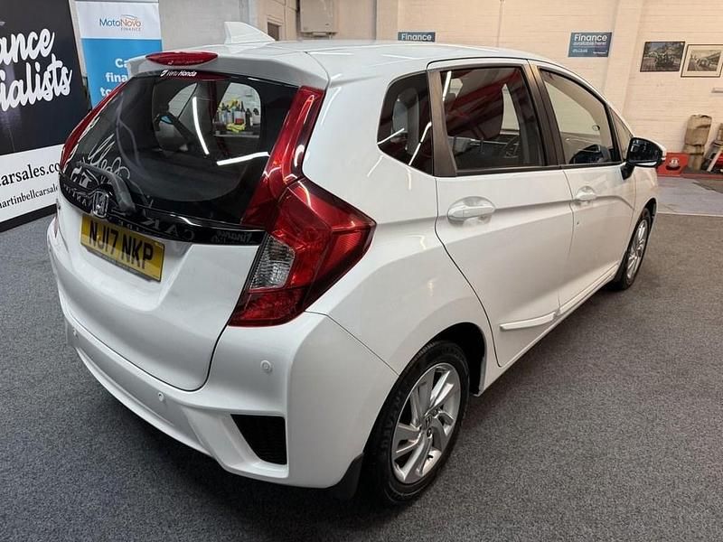 Begagnad Honda Jazz SE 102 HK (75 kW) 2017 Vit Halvkombi