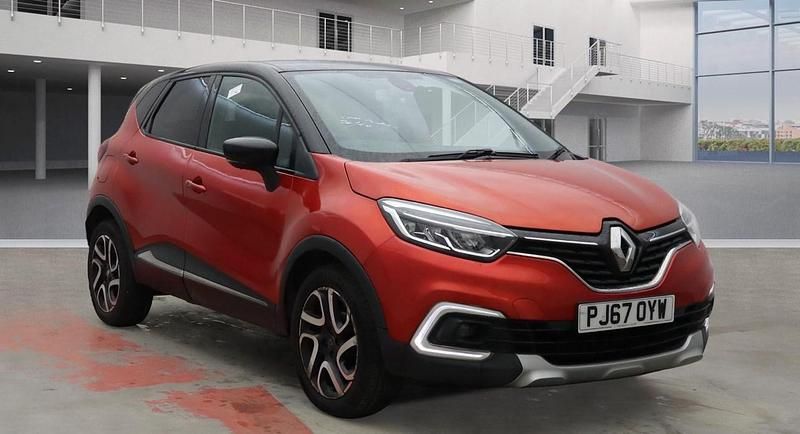 Red Used 2018 Renault Captur Dynamique SUV | £5,795 (Good price) - Image 1/4