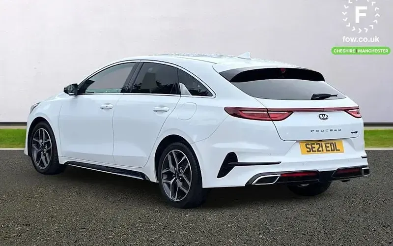 Used Kia ProCeed GT-Line 160 HP (117 kW) 2021 White Estate