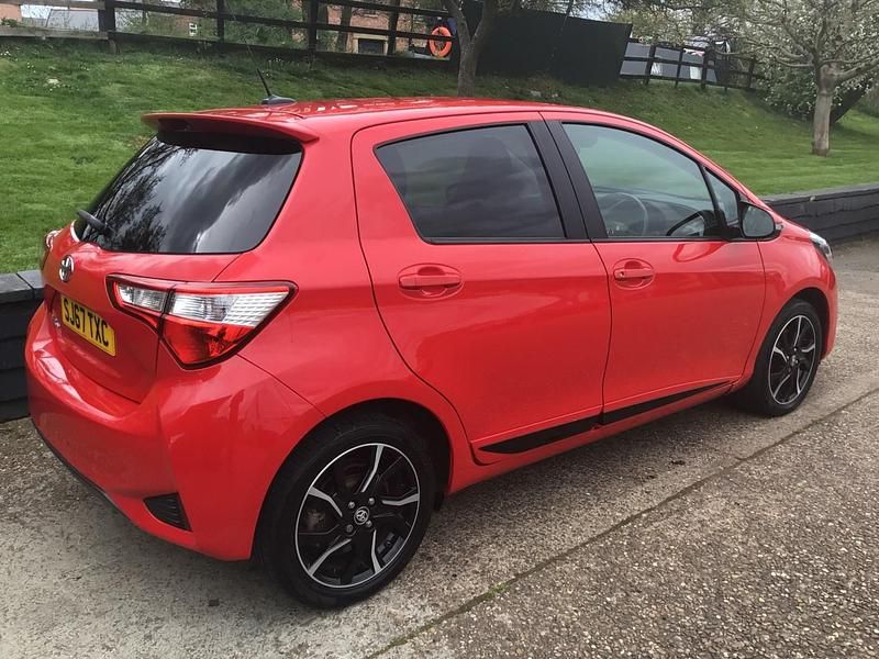 Used Toyota Yaris Design 2017 Red Hatchback