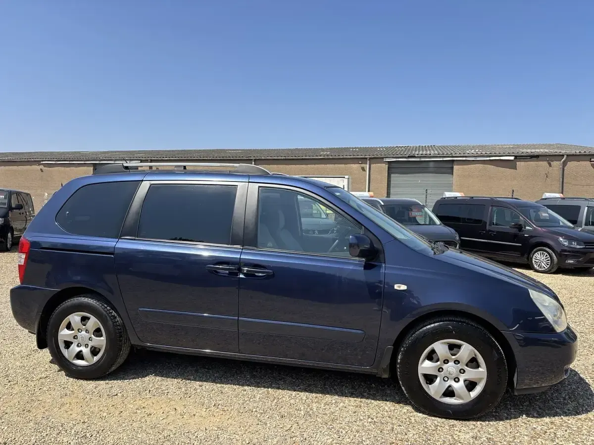 Used Kia Sedona 2007 Blue MPV
