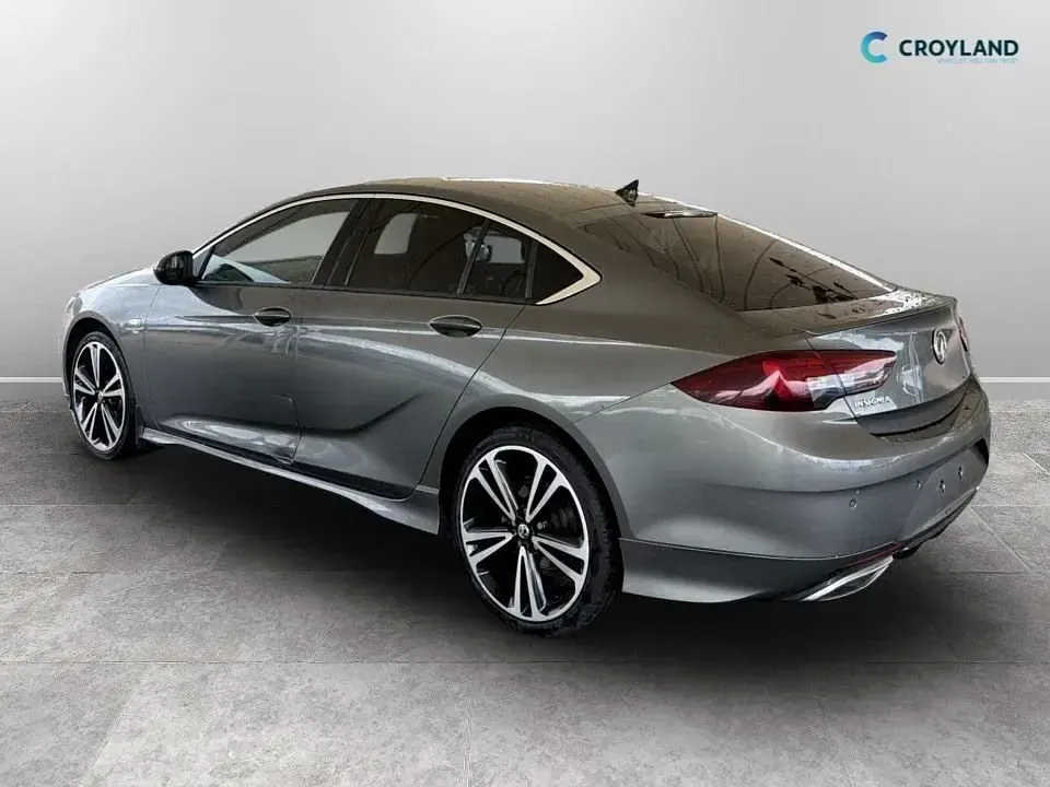 Second-hand Vauxhall Insignia SRi 165 CP (121 kW) 2019 Gri Hatchback