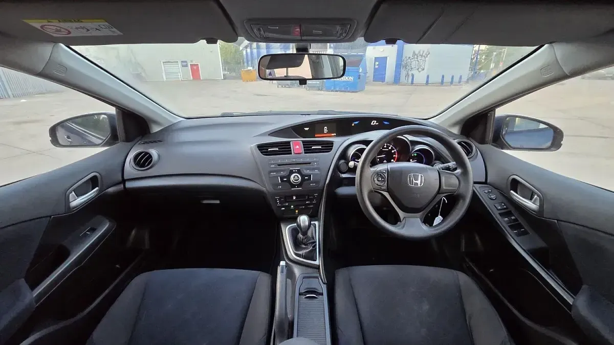 Used Honda Civic SE 100 HP (73 kW) 2013 Blue Hatchback