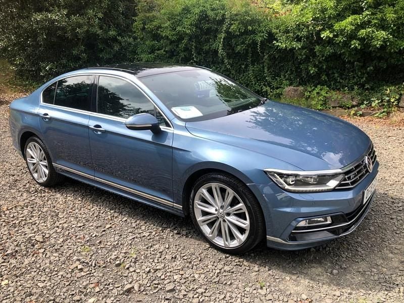 Used VW Passat R-line 2018 Blue Sedan