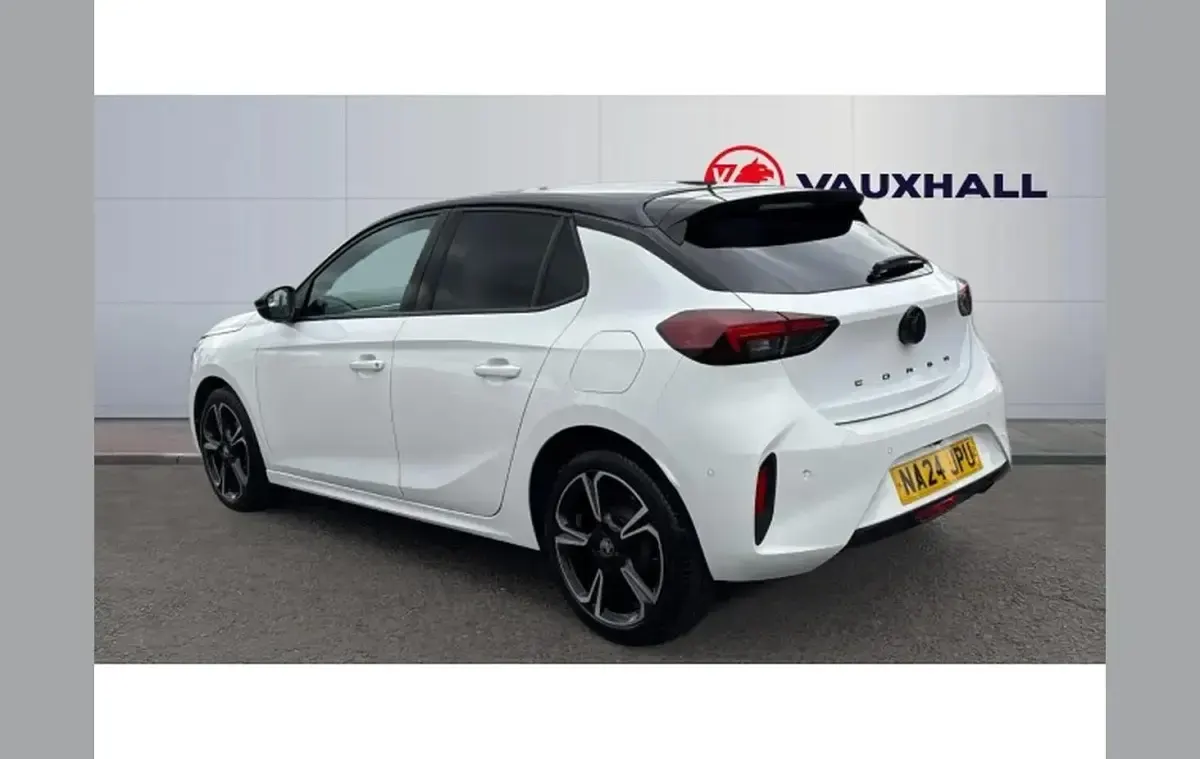 Used Vauxhall Corsa 75 HP (55 kW) 2024 White Hatchback