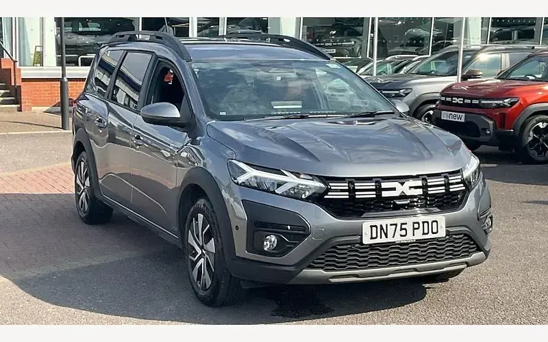 Used Dacia Jogger Expression 141 HP (103 kW) 2025 MPV