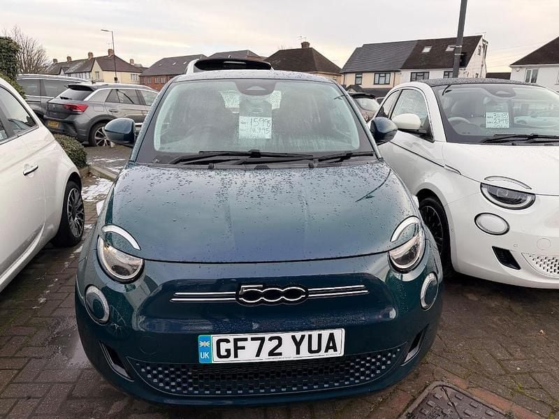 Green Used 2023 Fiat 500e Icon Hatchback | £14,995 (Good price) - Image 1/4