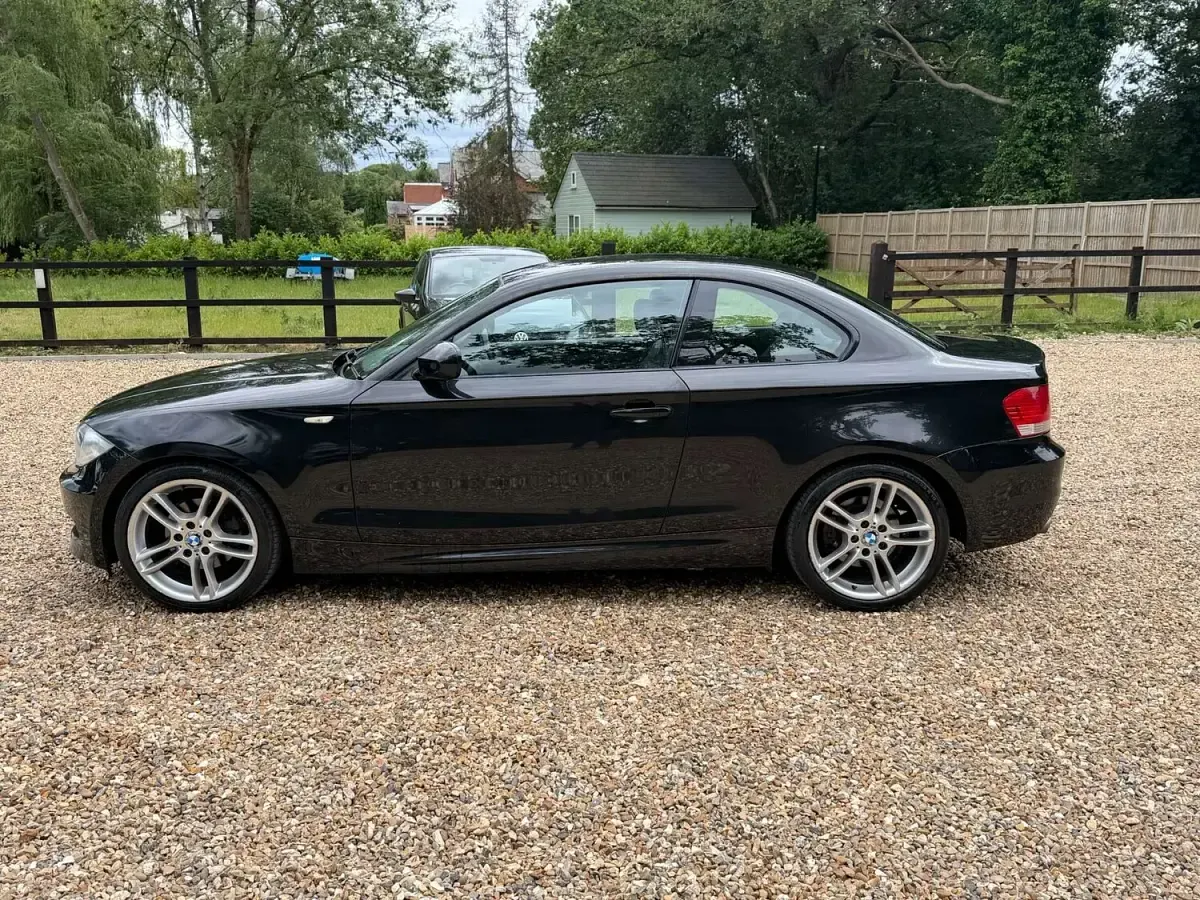Used BMW 125 Coupé M Sport 218 HP (160 kW) 2010 Black Coupe