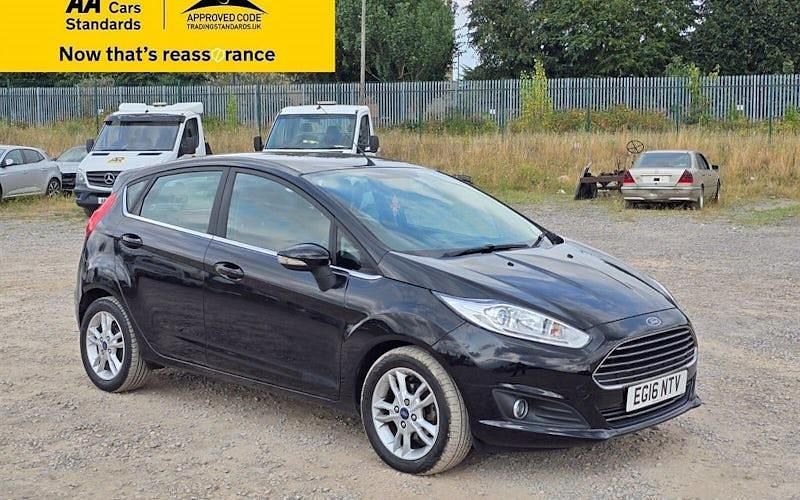 Black Used 2016 Ford Fiesta Zetec Hatchback | £8,788 (Fair price) - Image 1/4