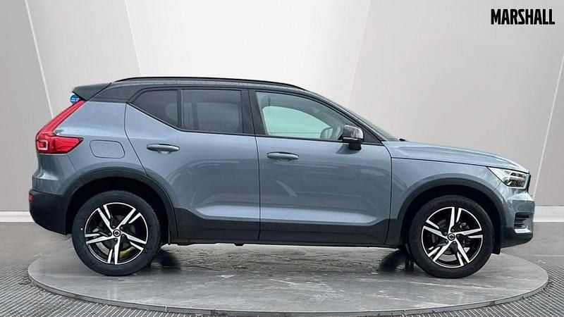 Used Volvo XC40 R-Design 163 HP (119 kW) 2021 Grey SUV