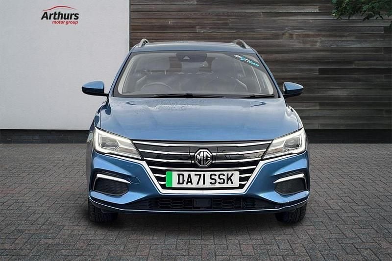 Blue Used 2022 MG MG5 EV Exclusive Estate | £10,890 (Fair price) - Image 1/3