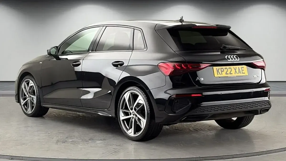 Used Audi A3 Sportback Design 150 HP (110 kW) 2021 Mythos black Hatchback