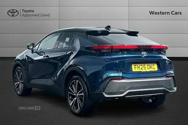 Used Toyota C-HR 2025 Blue SUV