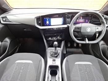 Used Vauxhall Mokka 136 HP (100 kW) 2025 White SUV