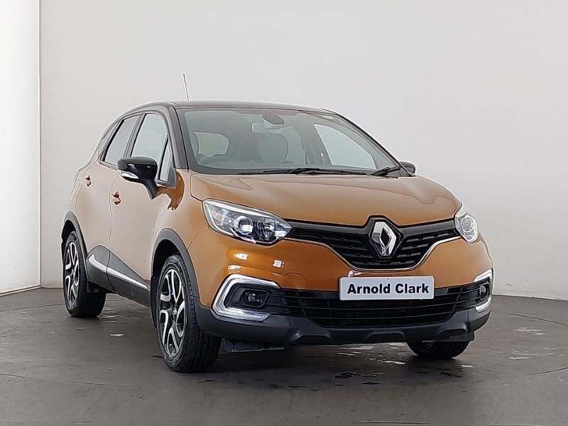 Orange Used 2018 Renault Captur Iconic SUV | £8,998 (Fair price) - Image 1/4