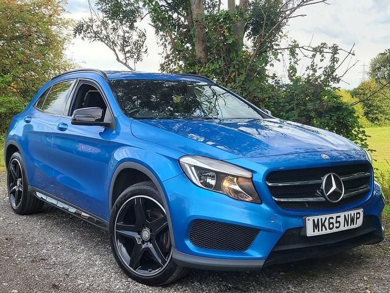 Blue Used 2015 Mercedes 220 AMG line Estate | £8,795 (Fair price) - Image 1/4