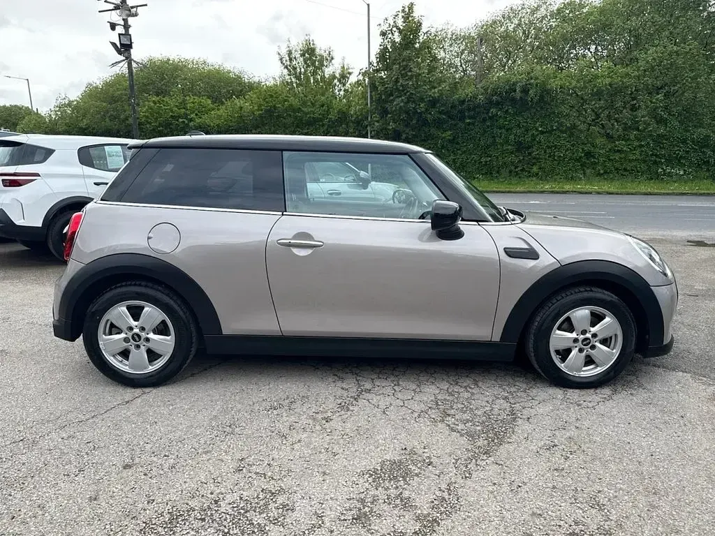 Used Mini Cooper Classic 136 HP (100 kW) 2023 Grey Hatchback