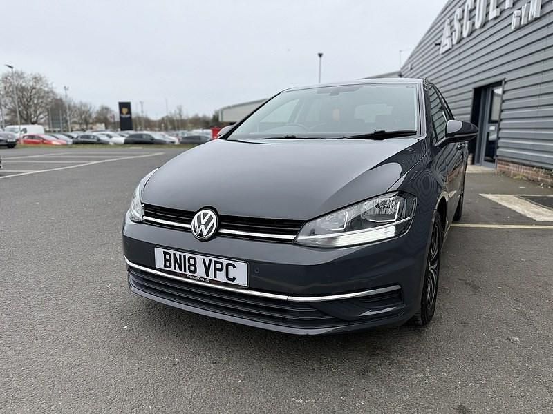 Used VW Golf VII SE 116 HP (85 kW) 2018 Grey Hatchback