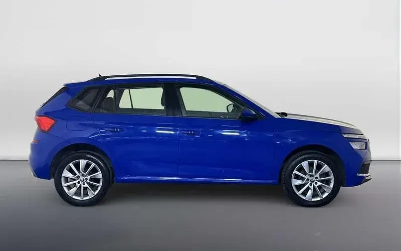 Used Skoda Kamiq SE 95 HP (69 kW) 2021 Blue SUV
