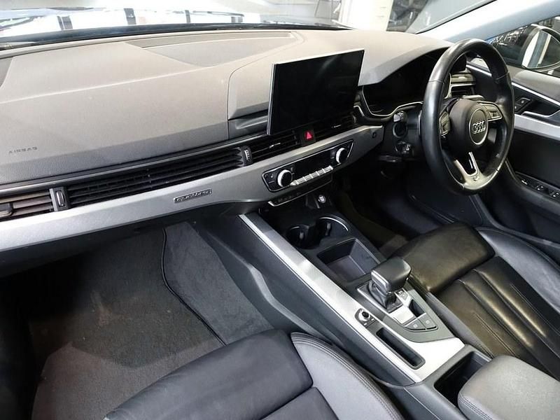 Used Audi A4 Sport 204 HP (150 kW) 2022 Blue Sedan