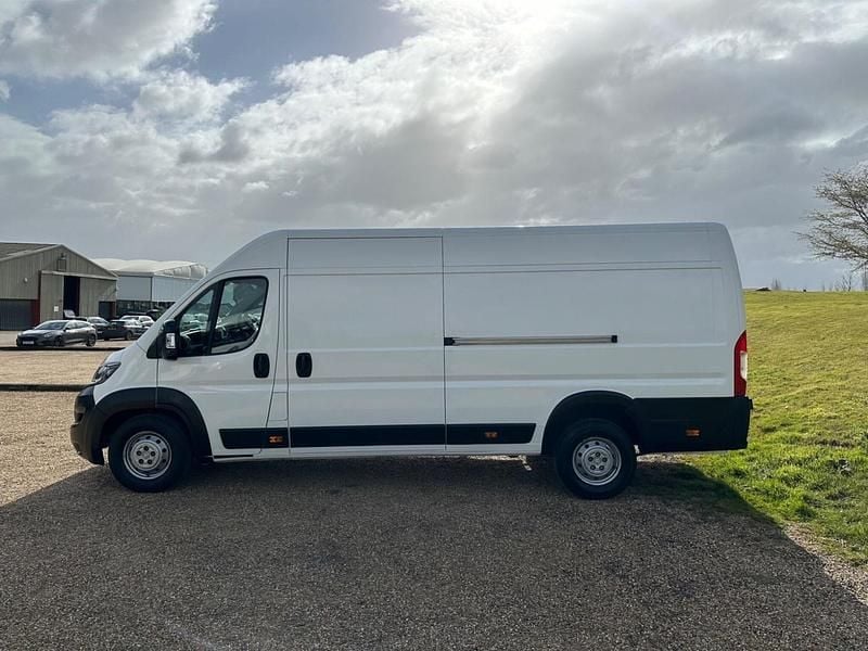 Used Peugeot Boxer S 140 HP (102 kW) 2019 White Van