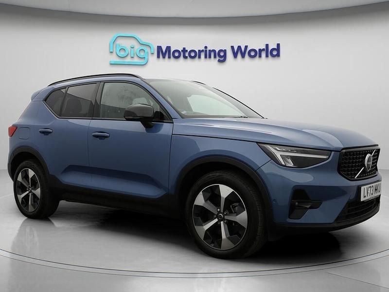 Blue Used 2023 Volvo XC40 Plus SUV | £30,000 (Fair price) - Image 1/4