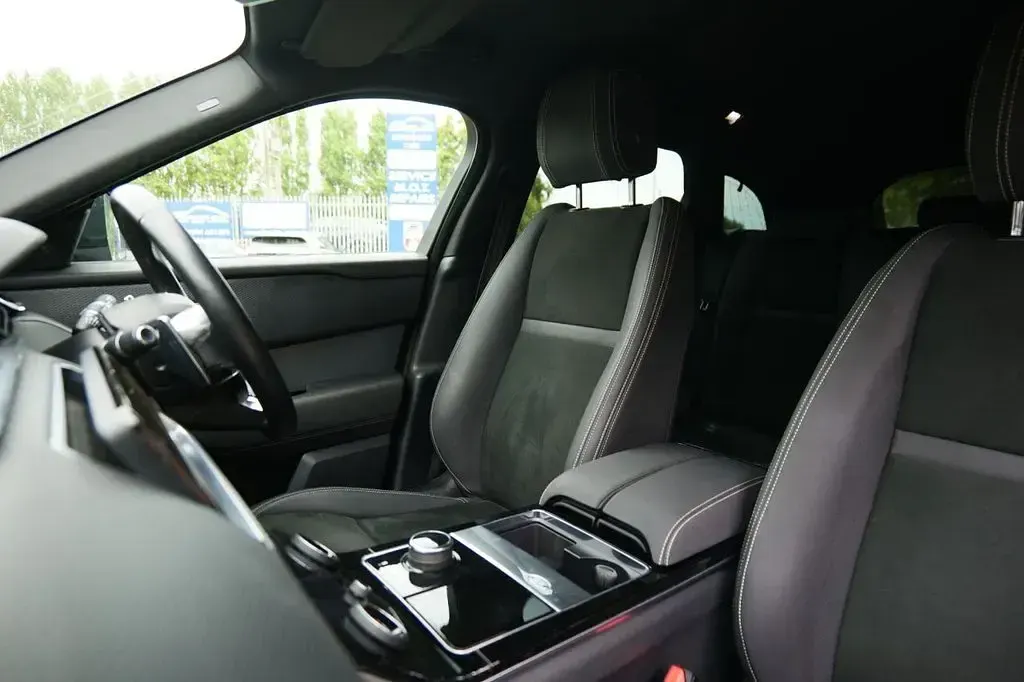 Used Land Rover Range Rover Velar R-Dynamic 180 HP (132 kW) 2019 Grey SUV