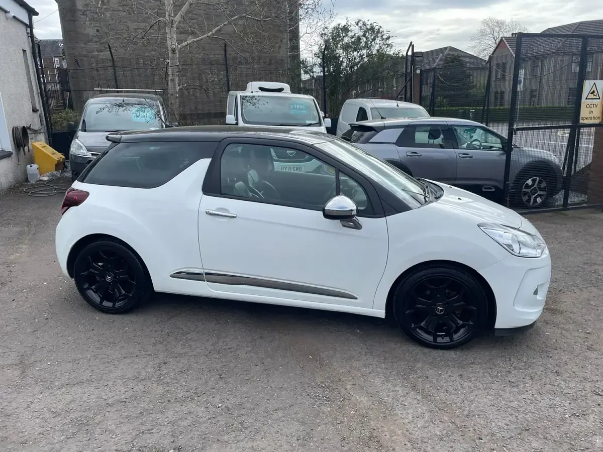 Usado Citroën DS3 115 CV (84 kW) 2014 Blanco Utilitario