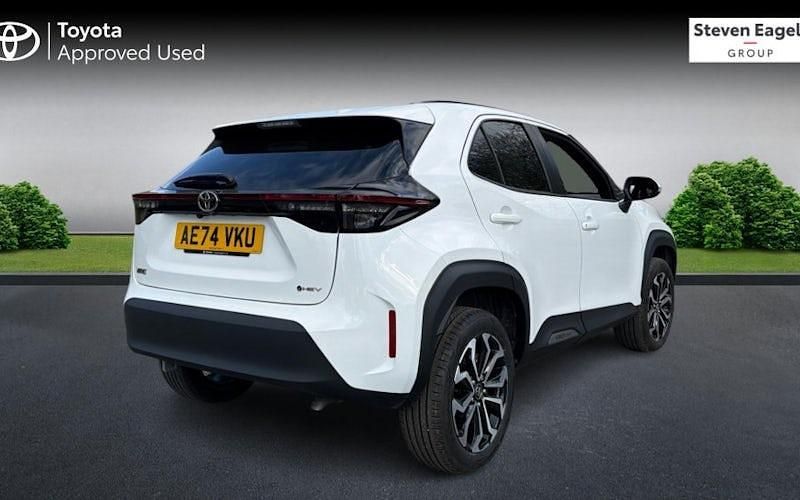 Used Toyota Yaris Hybrid Design 116 HP (85 kW) 2026 Estate