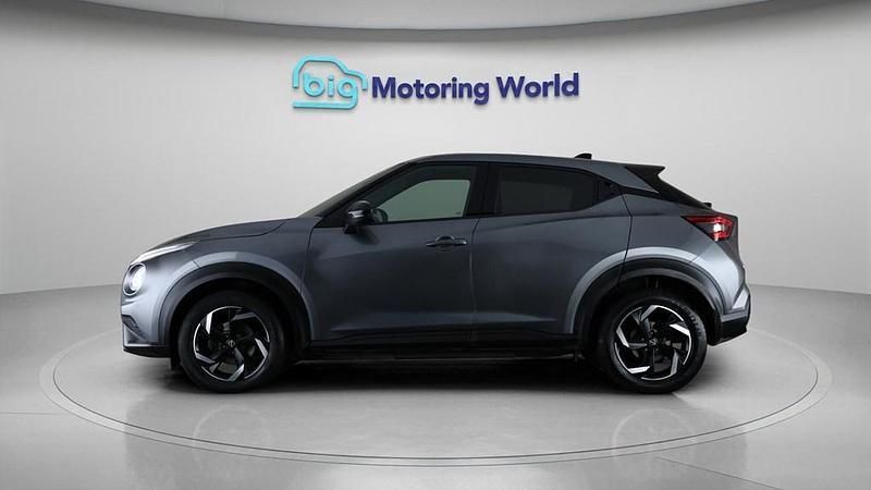 Used Nissan Juke N-Connecta 114 HP (83 kW) 2023 Grey SUV