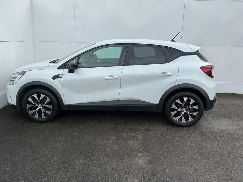 Used Renault Captur Evolution 2022 White SUV