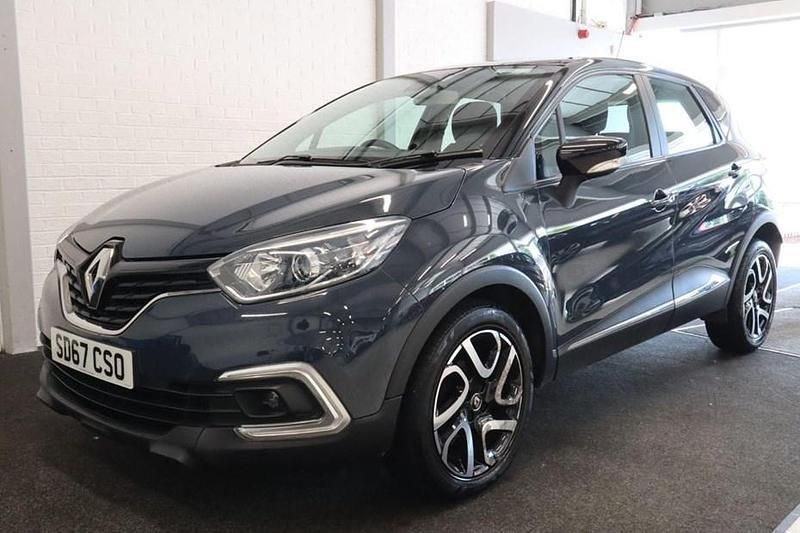 Blue/black Used 2017 Renault Captur Dynamique SUV | £7,300 (Fair price) - Image 1/1