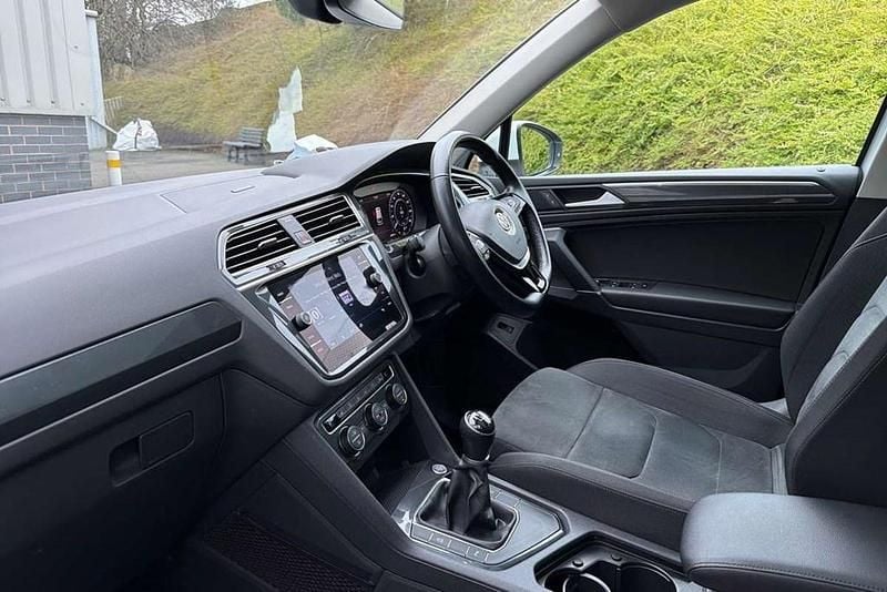 Used VW Tiguan Allspace SEL 150 HP (110 kW) 2019 White SUV