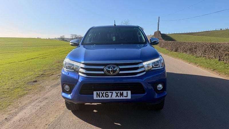 Used Toyota HiLux 2017 Blue Pickup