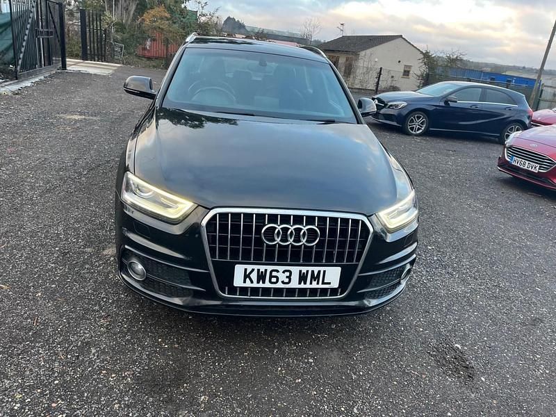 Używany Audi Q3 S-Line 2014 Czarny SUV